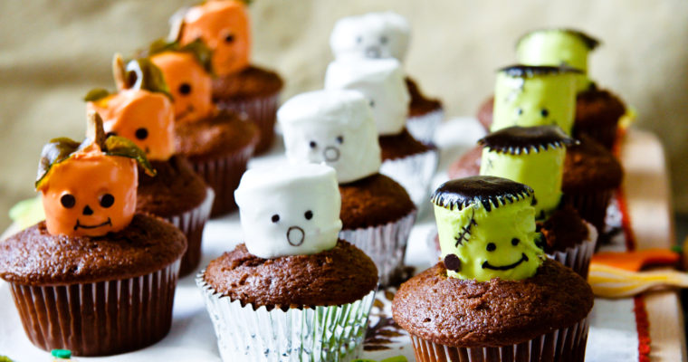 How to Make Halloween Cupcakes