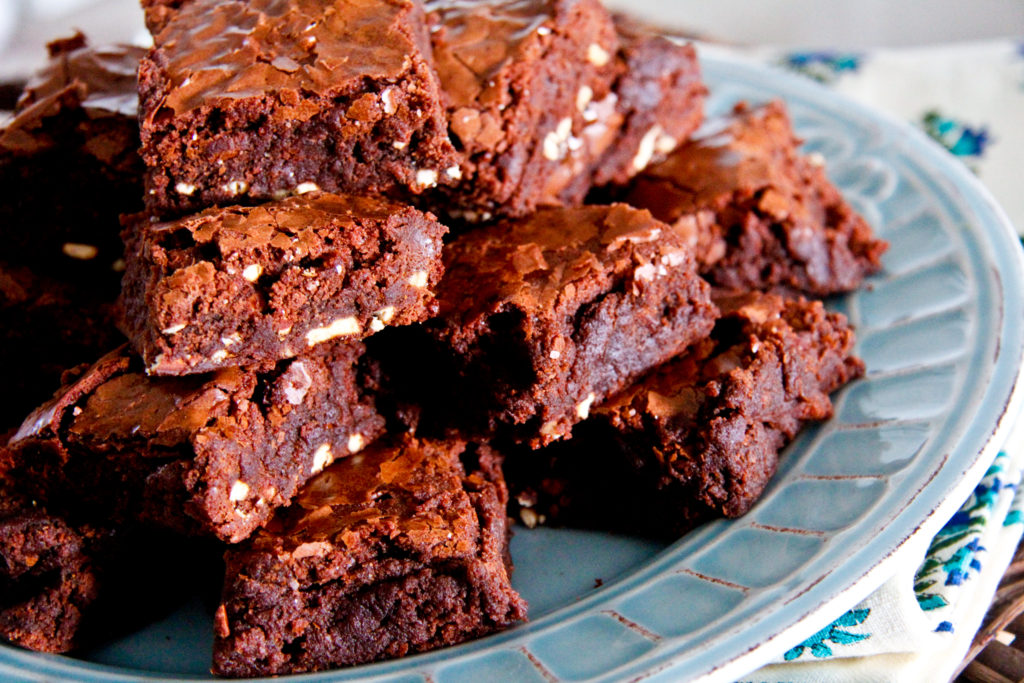 Fudgy Pretzel Brownies | ChefJulieYoon.com