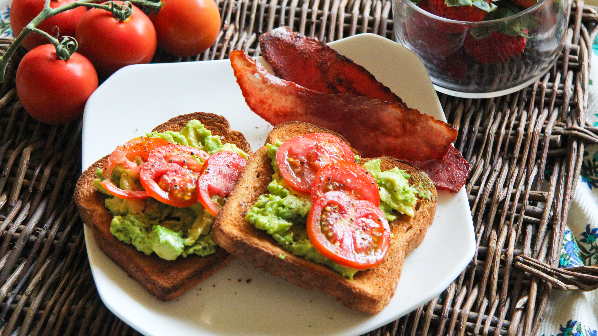 Easy Breakfast Idea: Avocado Toasts