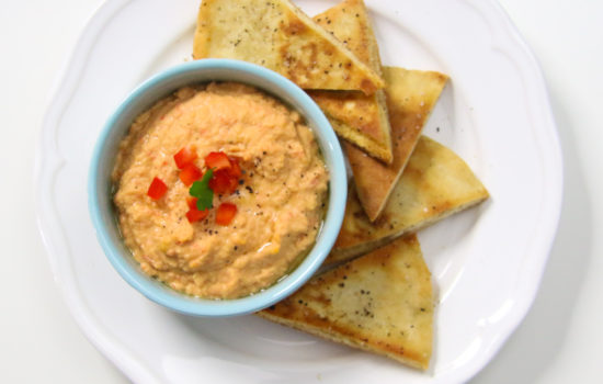 Pita Chips with Roasted Red Pepper Hummus