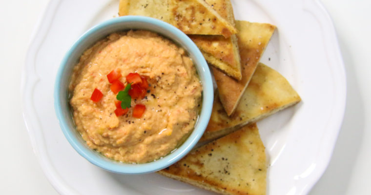 Pita Chips with Roasted Red Pepper Hummus