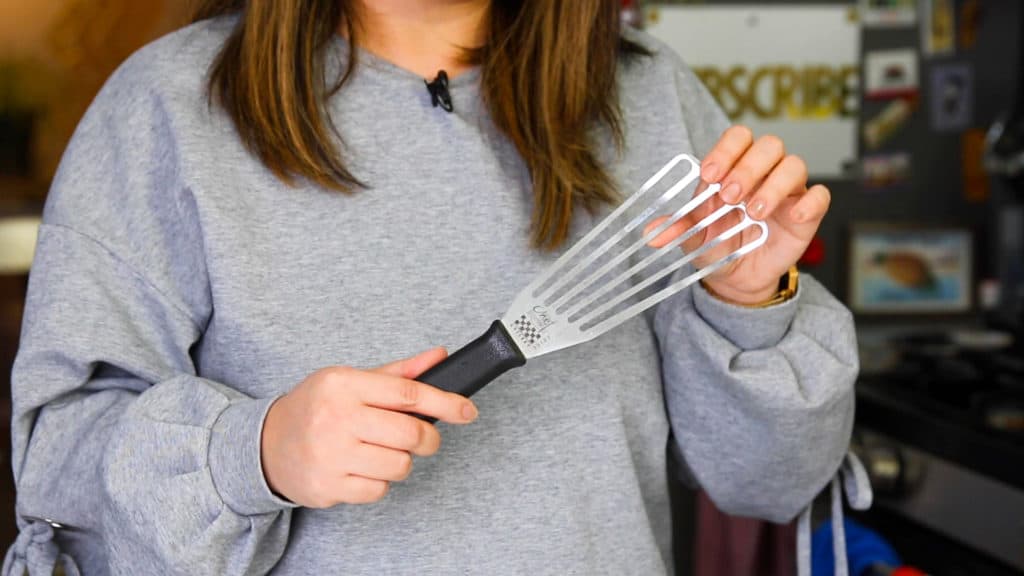 The Essential Kitchen Utensils For Beginners – Cooking Utensils For  Beginners Cook — Eatwell101